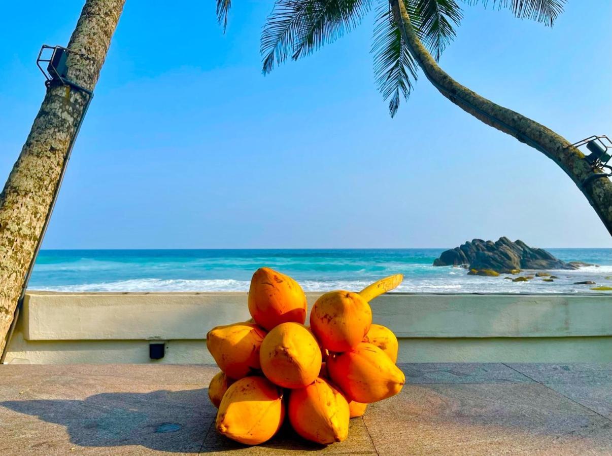 Rockside Cabanas Hotel Unawatuna Bagian luar foto