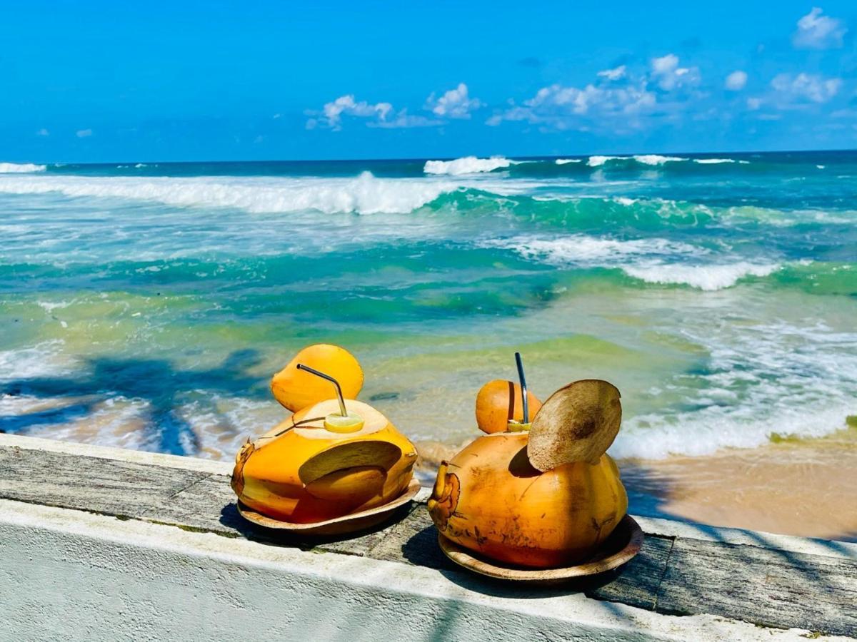 Rockside Cabanas Hotel Unawatuna Bagian luar foto