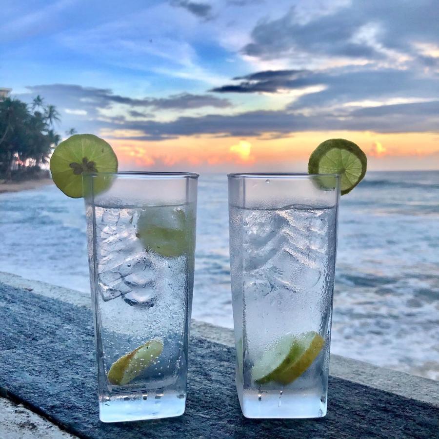 Rockside Cabanas Hotel Unawatuna Bagian luar foto