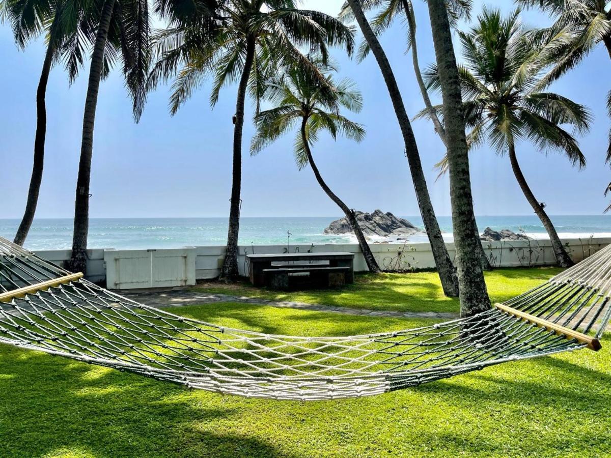 Rockside Cabanas Hotel Unawatuna Bagian luar foto