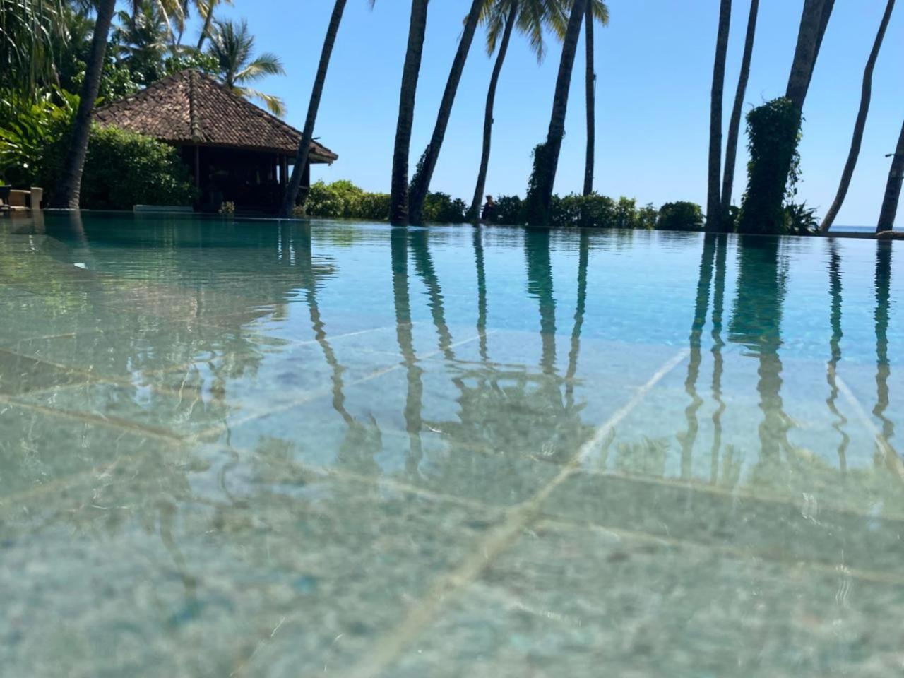 Rockside Cabanas Hotel Unawatuna Bagian luar foto