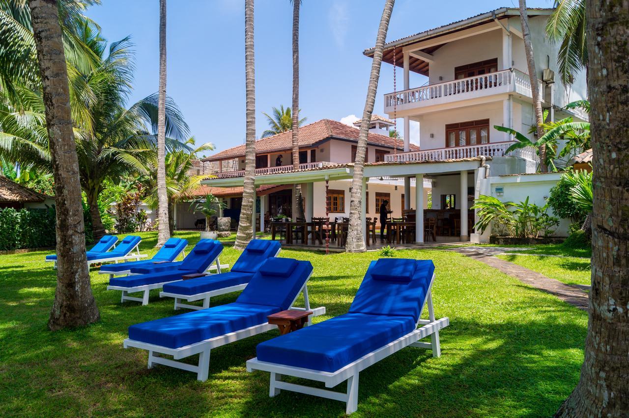 Rockside Cabanas Hotel Unawatuna Bagian luar foto